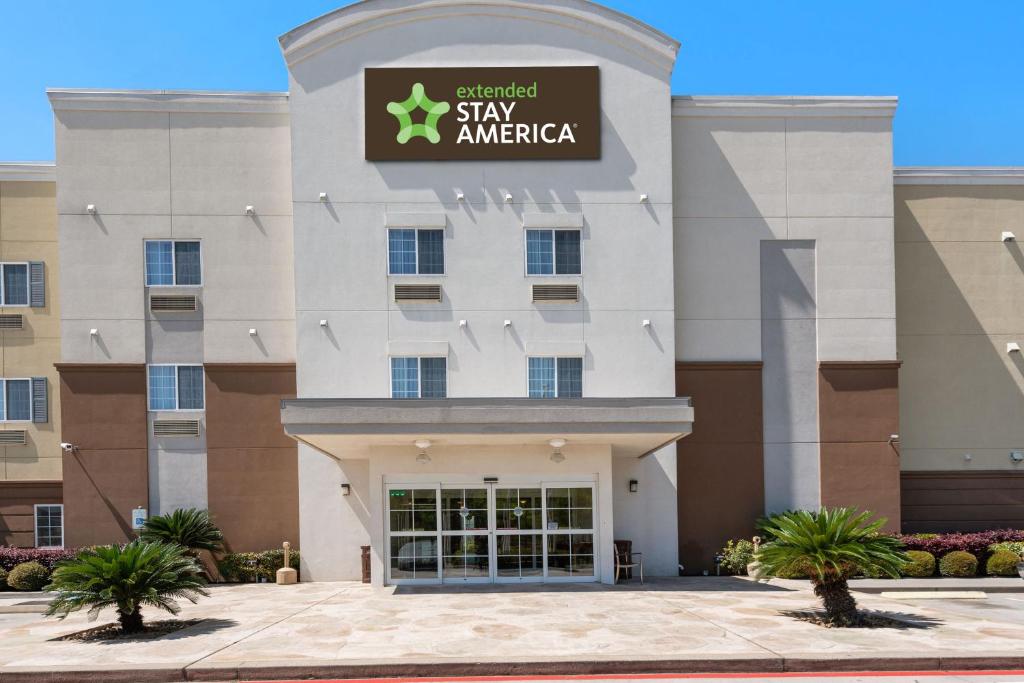 Extended Stay America Suites - San Antonio - North Main image 1